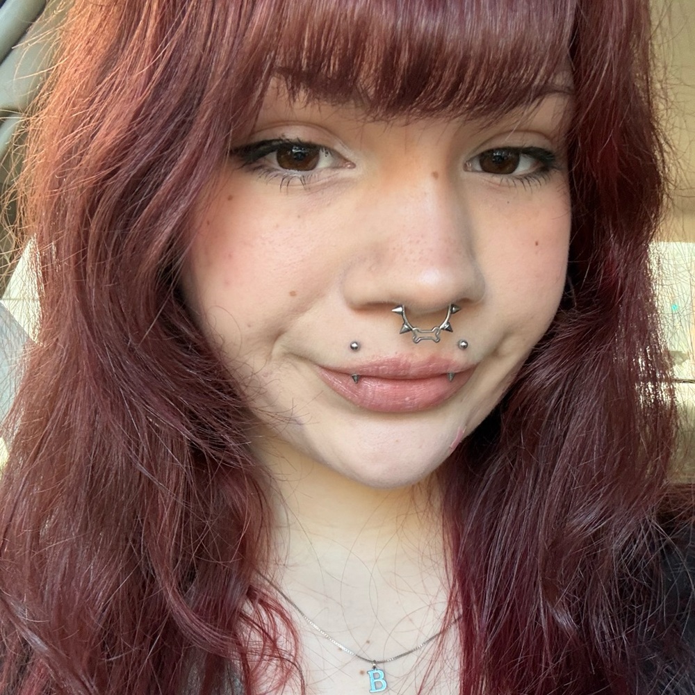 Meet your Posher, Jasmine